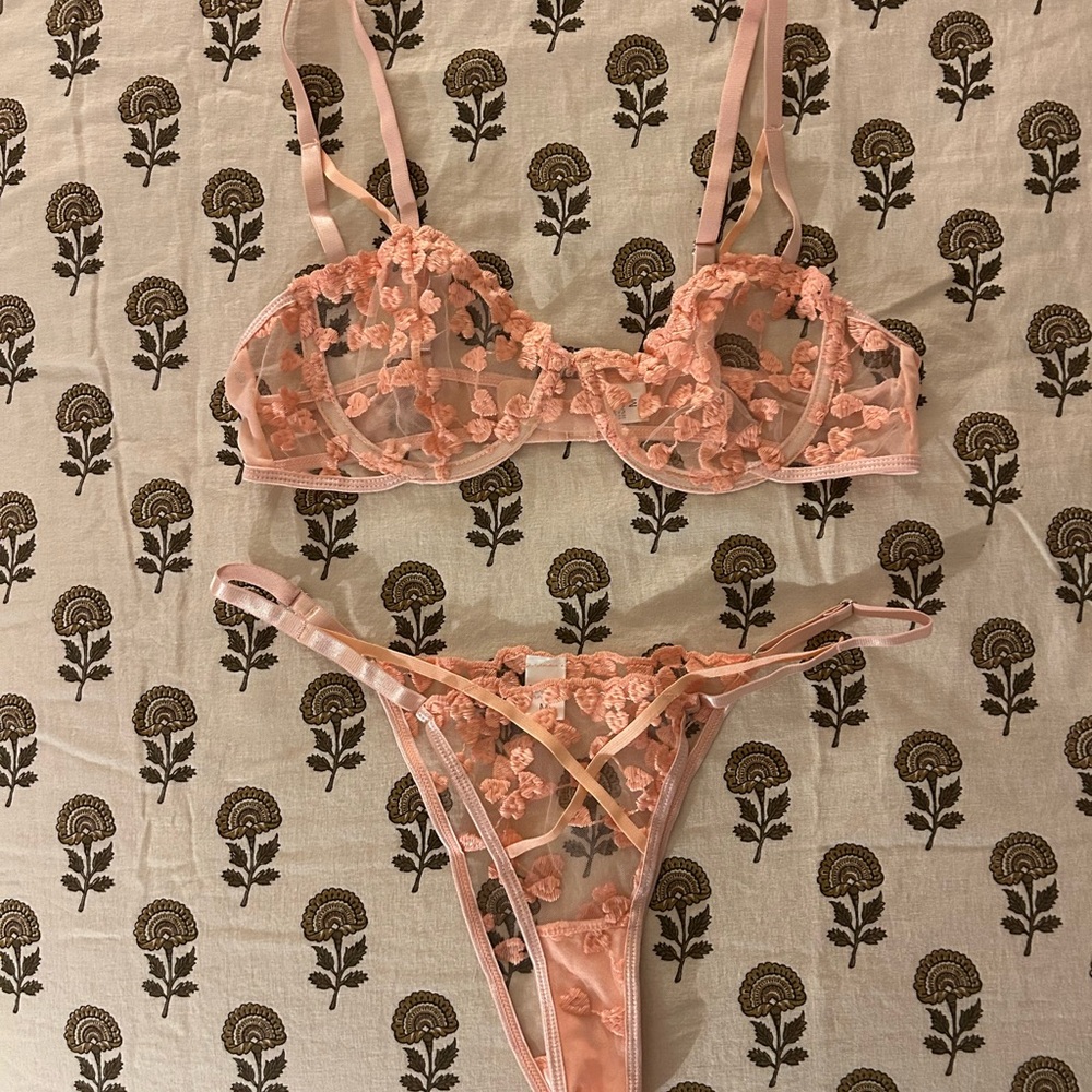 Floral Lace Women Intimates Set - Pink